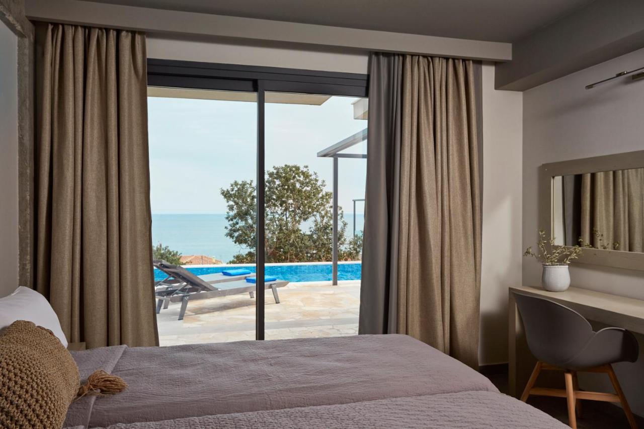 Villa Blue Sea Spathíon Esterno foto